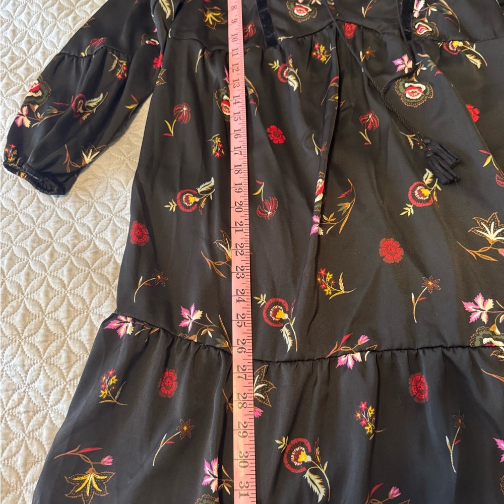 Floral Black Dress with V-Neck - Picture 9 of 9